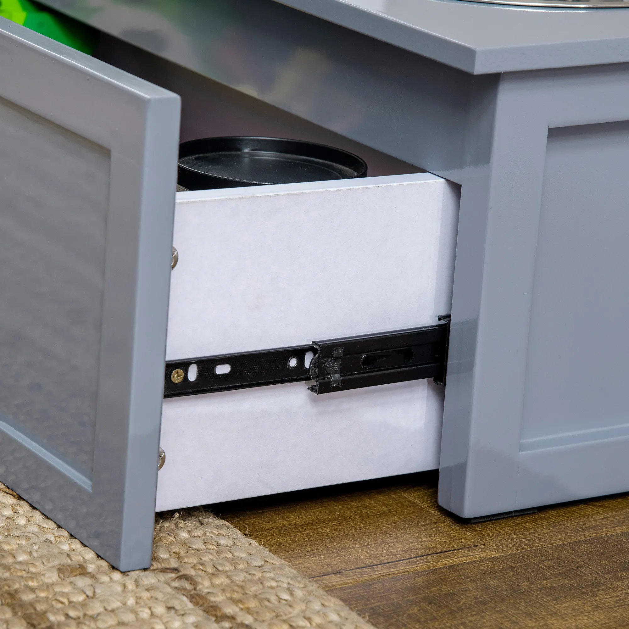 Moderne Futterstation Grau 60B x 30T x 24H cm