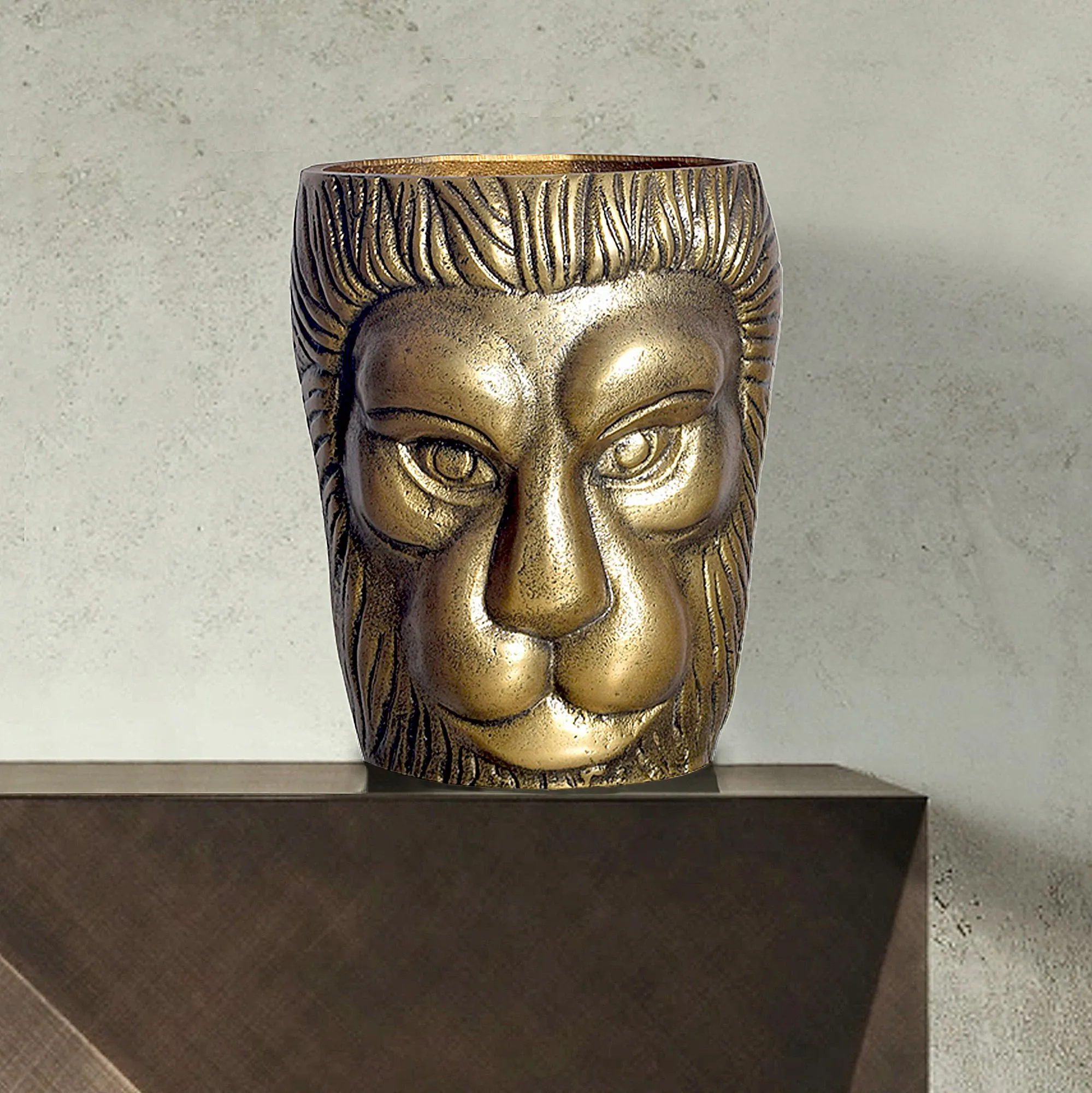 Deko Vase Löwenkopf 21 cm Aluminium Gold Blumenvase Modern Klein