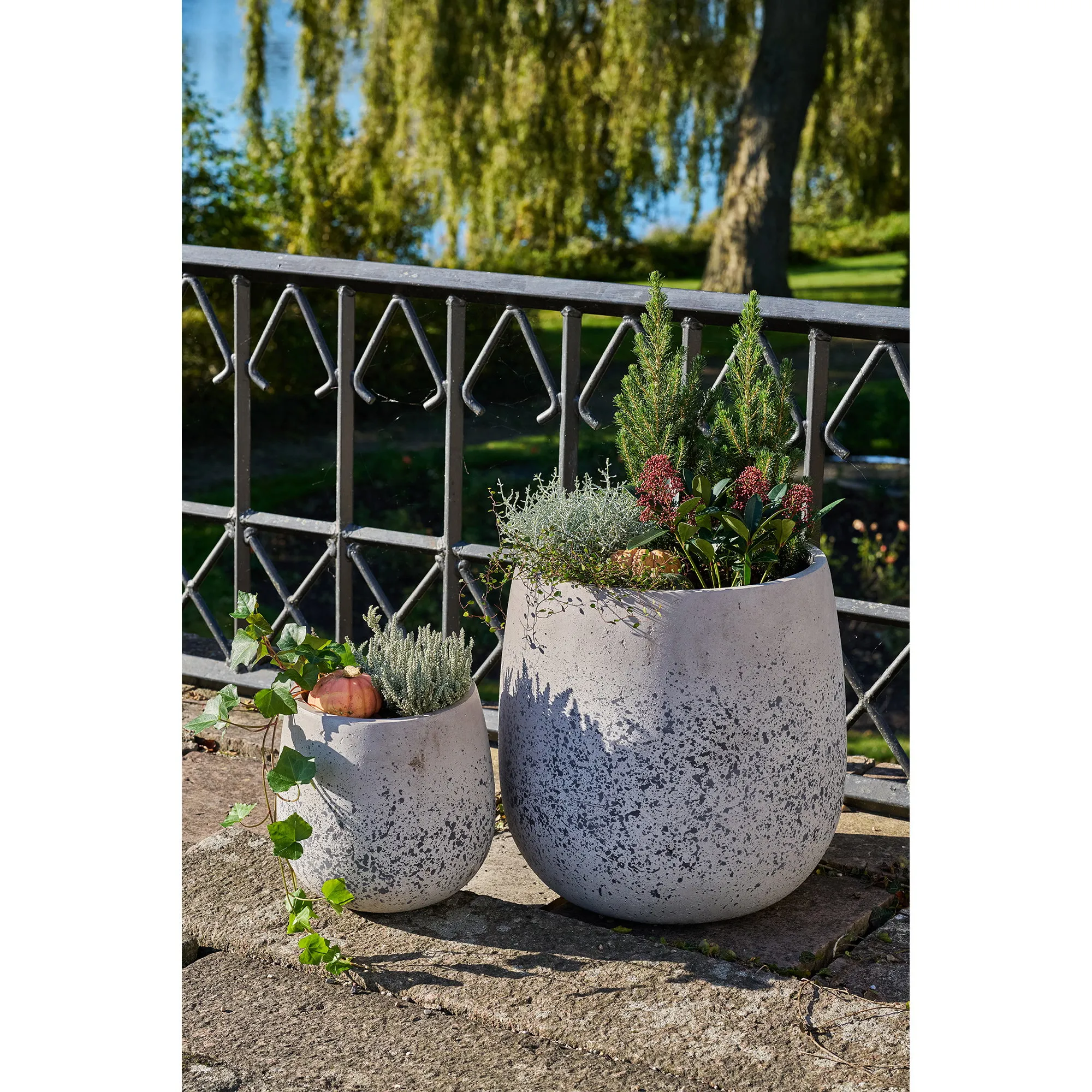 tinkaro Sutton Pflanztöpfe mit Drainage Loch 30/50 cm Grau Set von 2