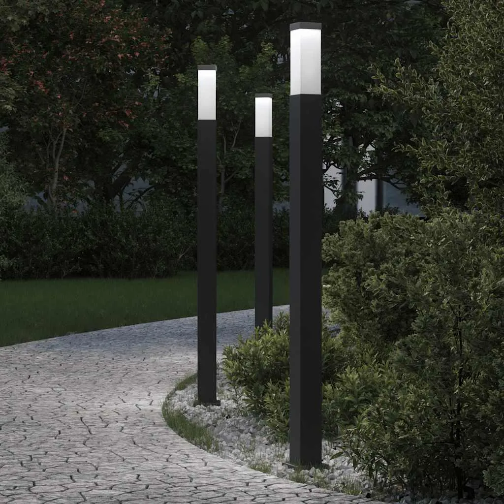 Schwarze Pollerleuchte aus Edelstahl 10x10x110 cm mit IP44 Schutzart