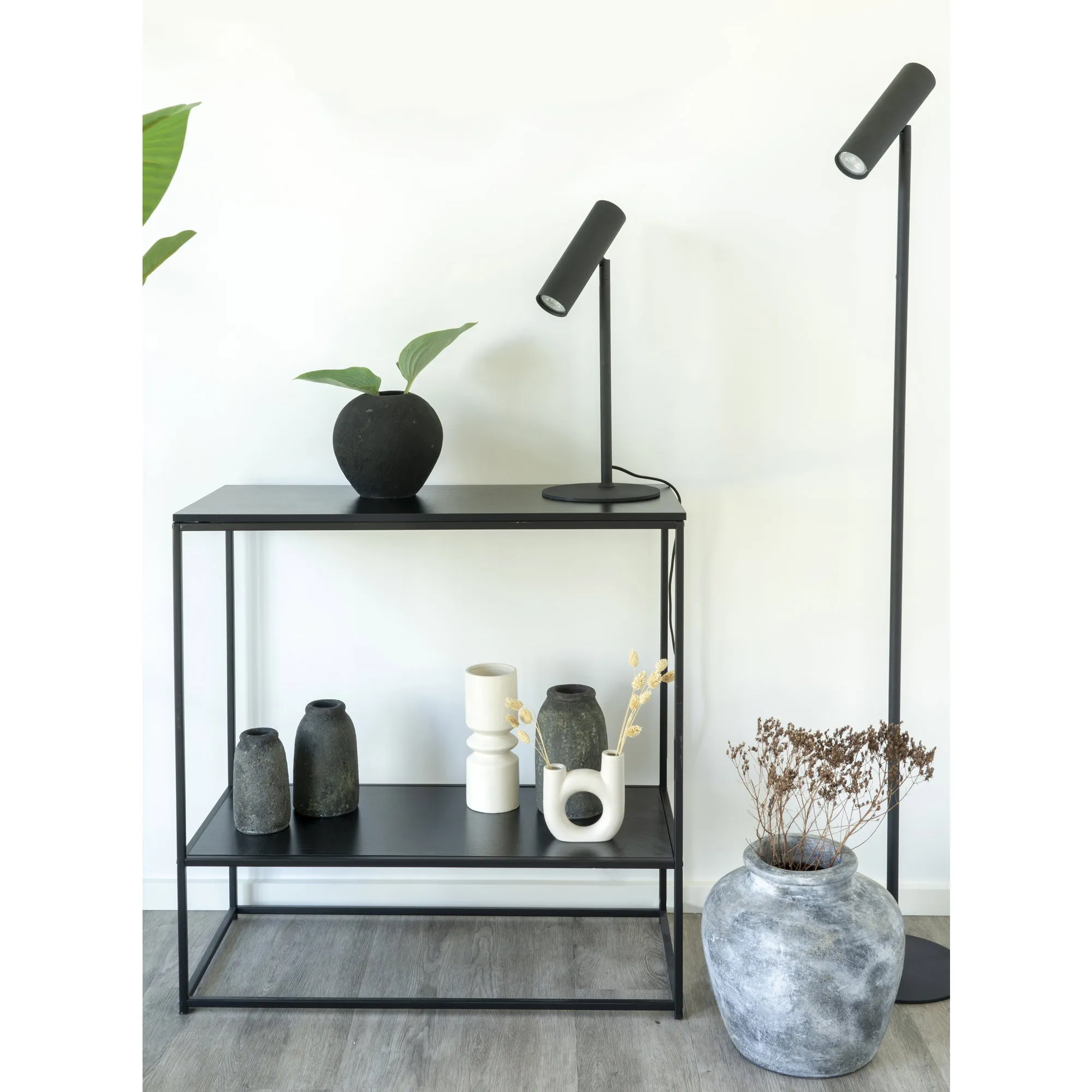 tinkaro Stehlampe Paris Stahl 25 x 25 x 150 cm Schwarz