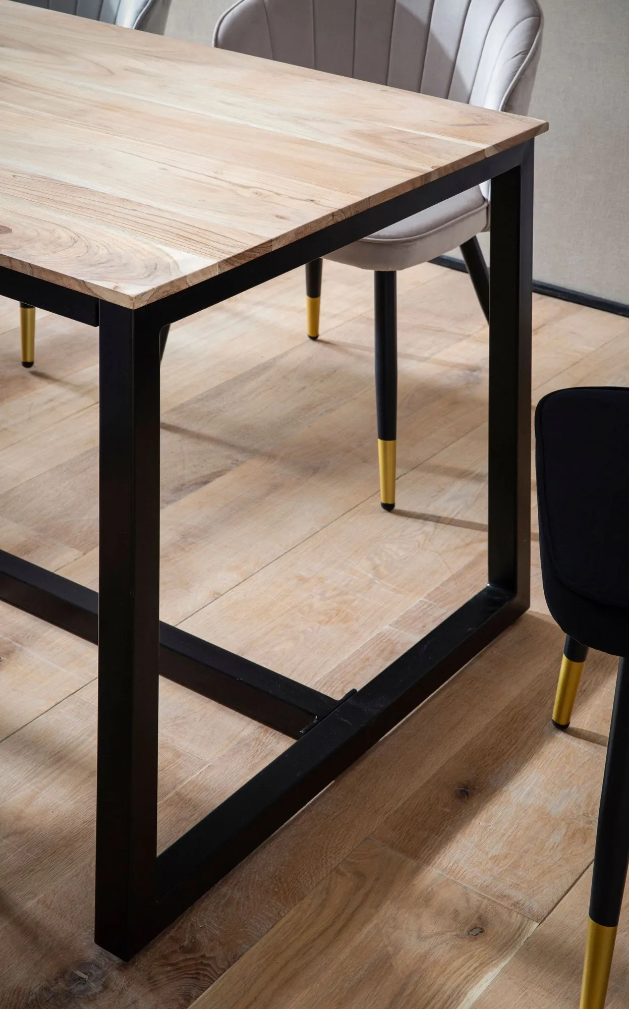 Esszimmertisch 200x100x76 cm Akazie Massivholz Metall Esstisch Loft-Style