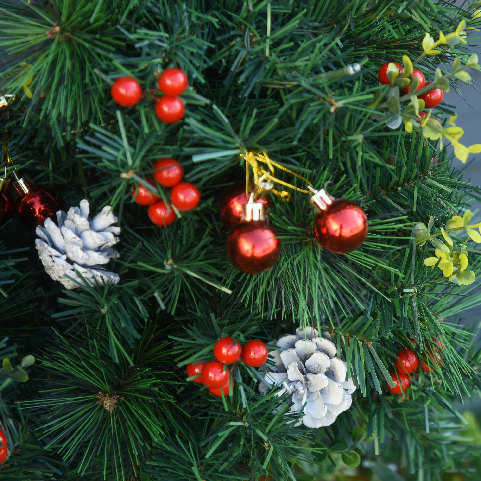 2-er Set Weihnachtsbäume, Künstlicher Mini-Christbaum mit LED-Lichtern, Kunststoff, Metall, Ø33 x 75 cm, Grün