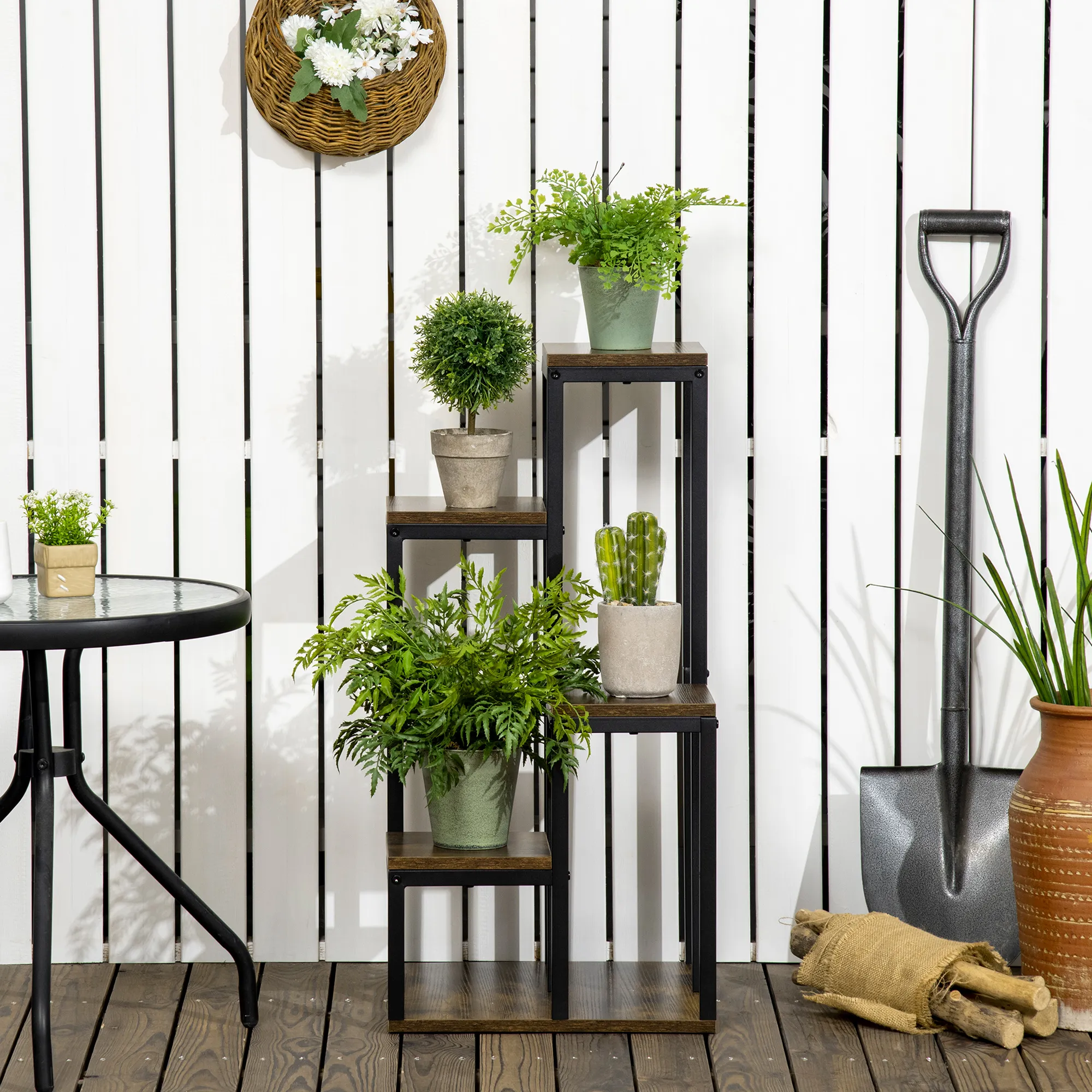 Rustikales Eck-Blumenregal 40L x 40B x 81H cm in Braun