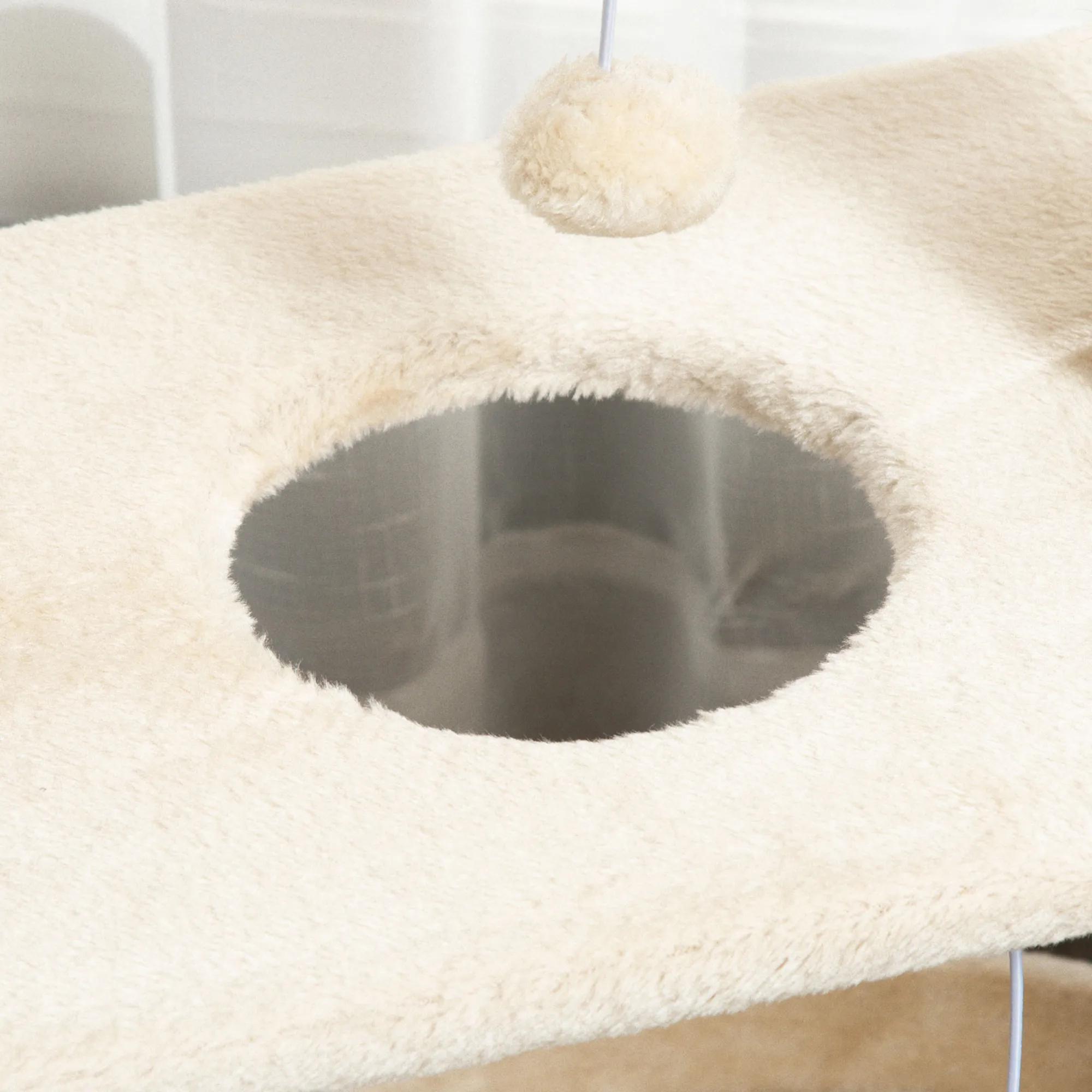 Katzenkratzbaum Hellbraun 60L x 30B x 76H cm mit Plüsch