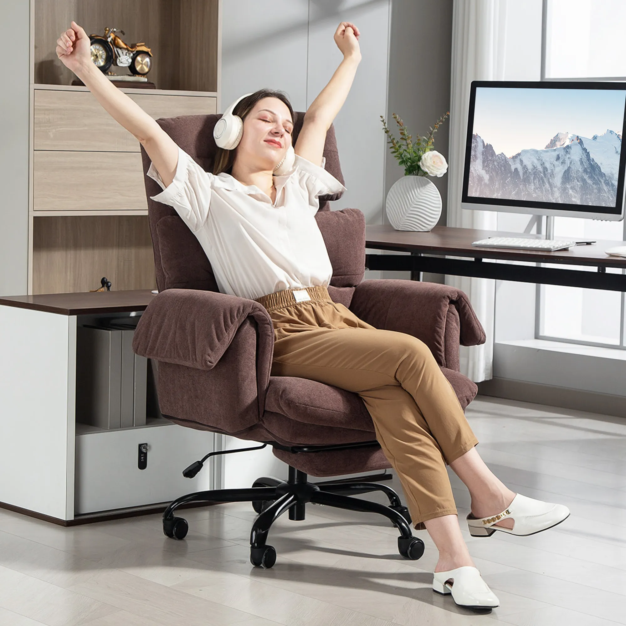 Bürostuhl mit Fußstütze 80B x 77T x 108-116H cm Kaffeebraun+Schwarz