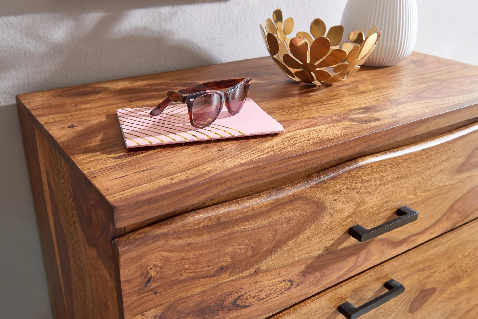 tinkaro Kommode BLEND Sheesham Massivholz / Metall Flurkommode Natur