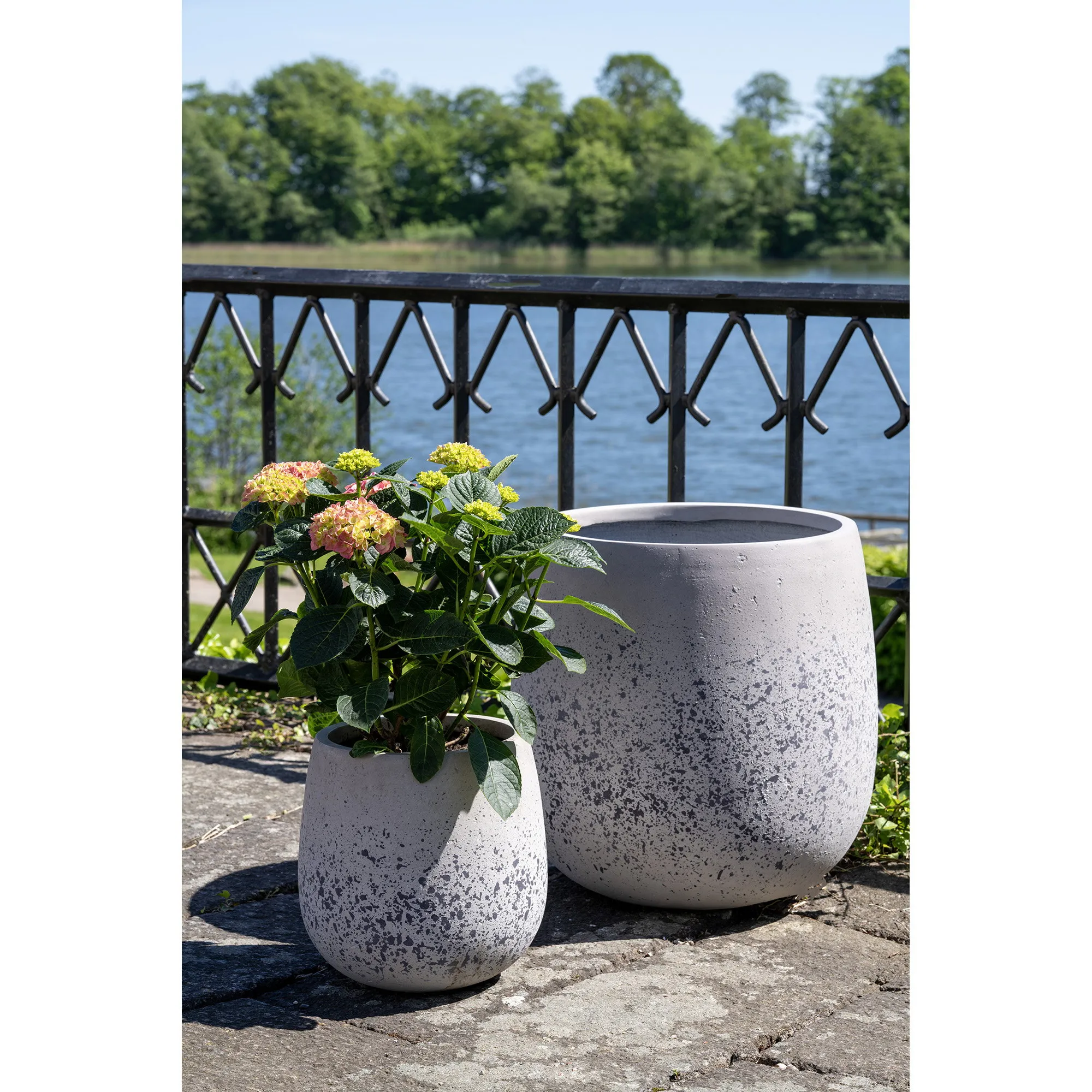 tinkaro Sutton Pflanztöpfe mit Drainage Loch 30/50 cm Grau Set von 2