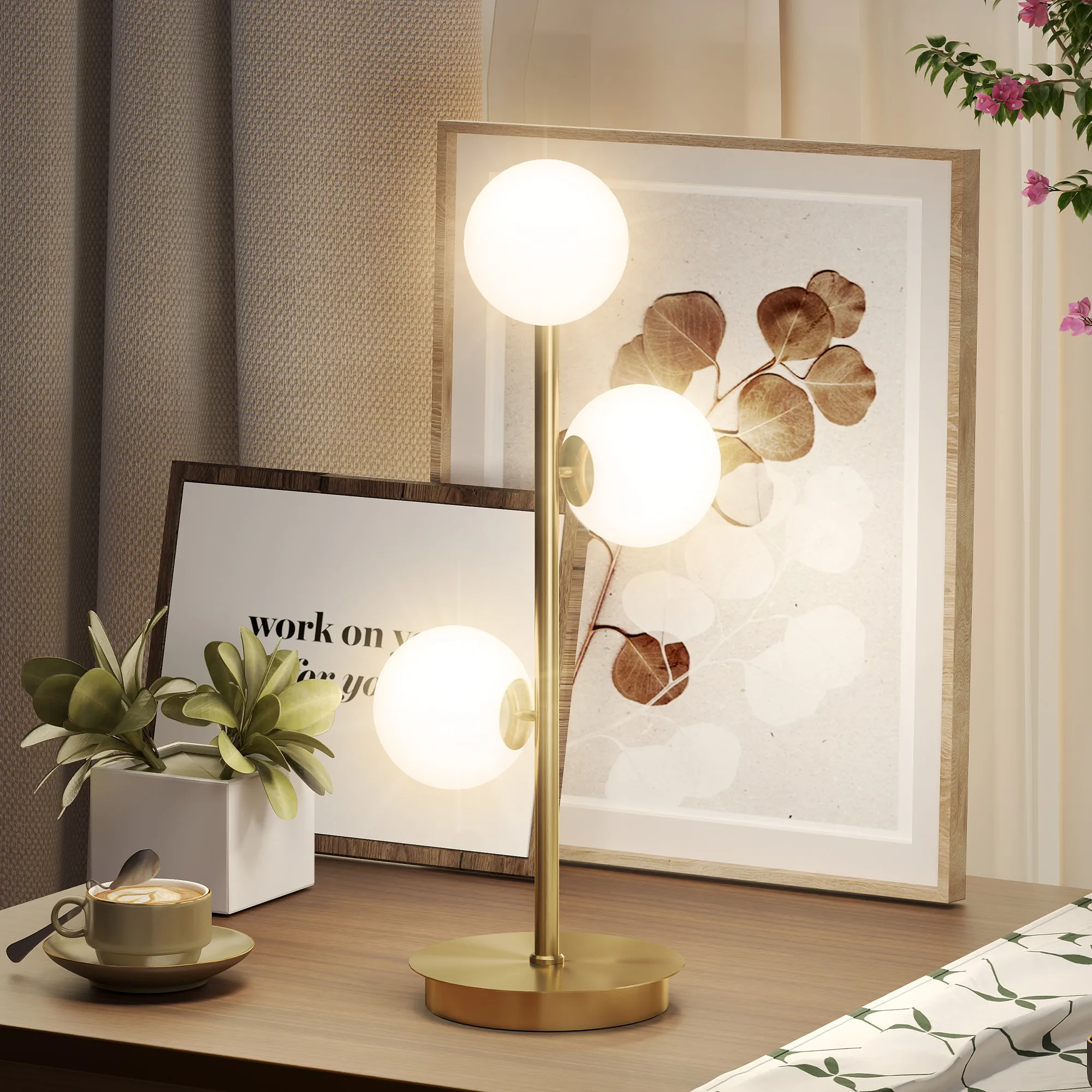 Tischlampe mit 3 Kugelschirmen, Stahlfuß, Messingfarben, 53 cm