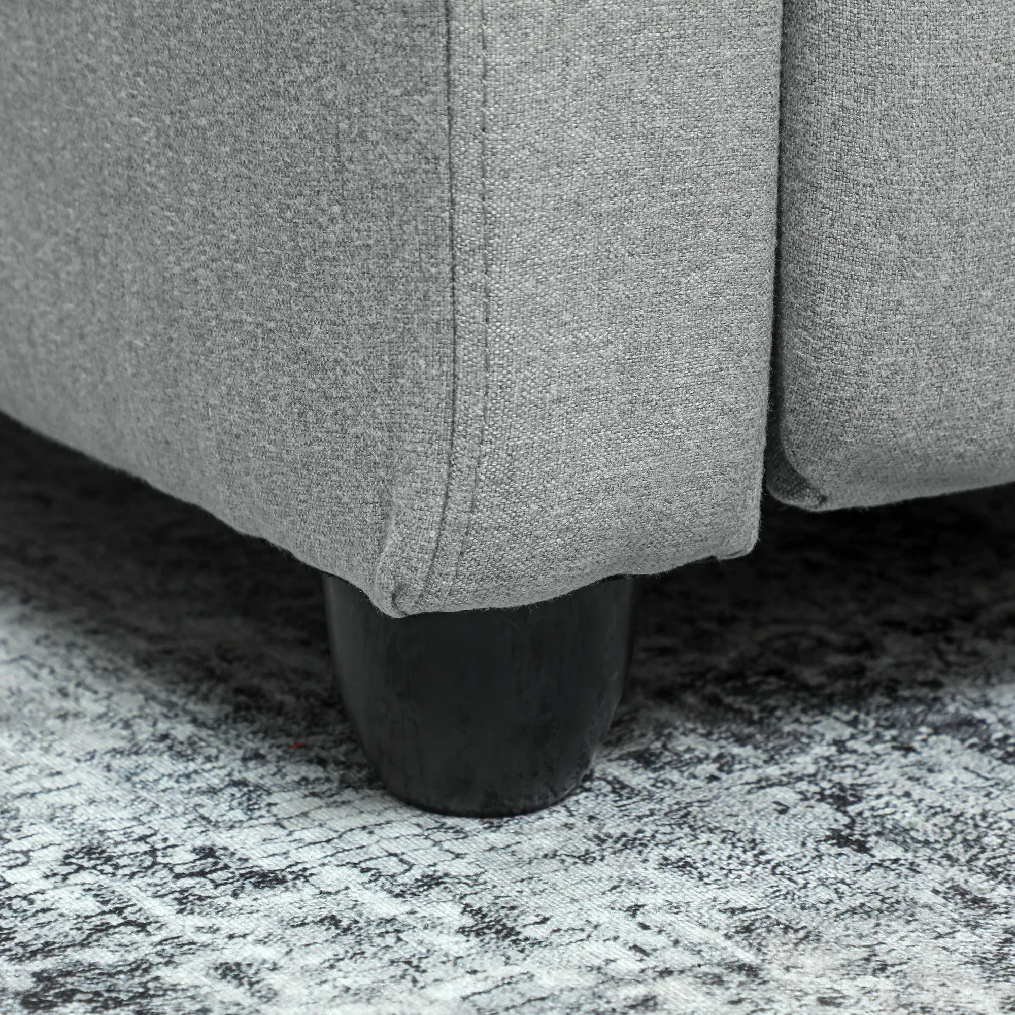 Relaxsessel, verstellbar 135°, ausziehbare Fußstütze, gepolsterte Lehnen, Leinen-Polyester, Hellgrau