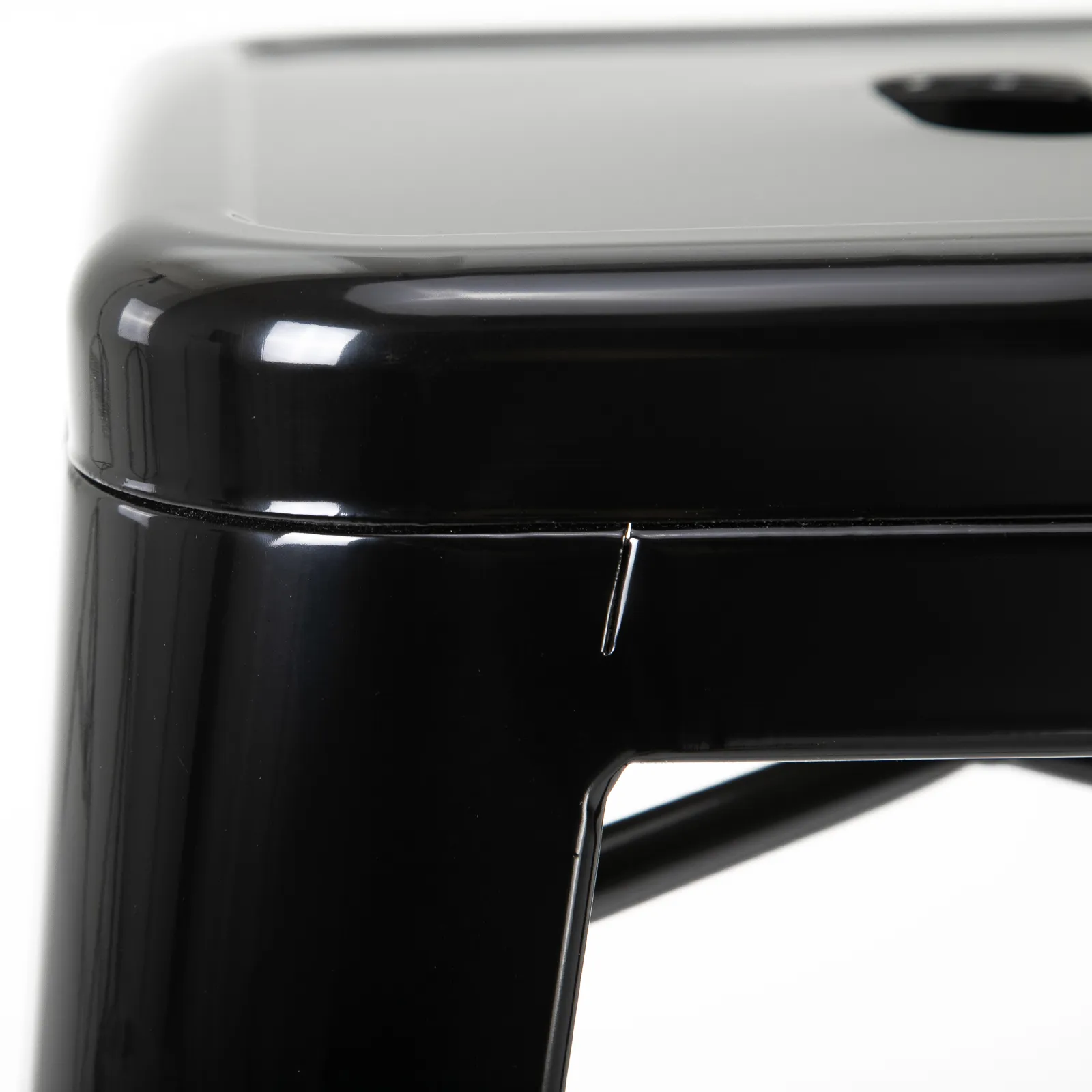 4er-Set Barhocker aus Metall, für drinnen und draußen, stapelbares Design, Schwarz