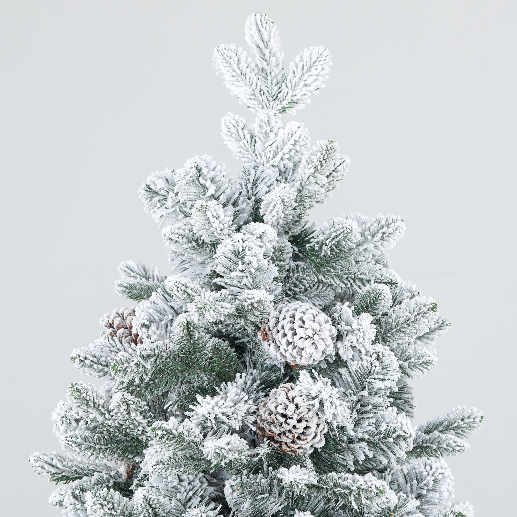 Künstlicher Weihnachtsbaum mit Kunstschnee & Zapfen, 180 cm, Grün
